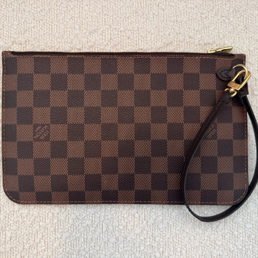 Authentic Louis Vuitton Damier Ebene Neverfull MM Pochette Wristlet - Picture 4 of 4